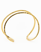 Load image into Gallery viewer, Women&#39;s Hammered Gold Cuff Bracelet